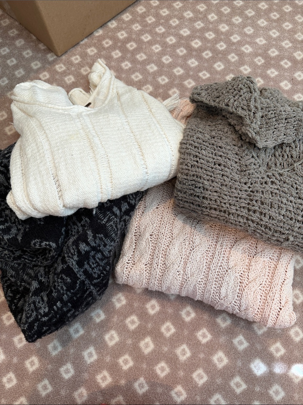 Free People 4-Seeater Bundle EUC Women’s Oversized Loose Fit Style